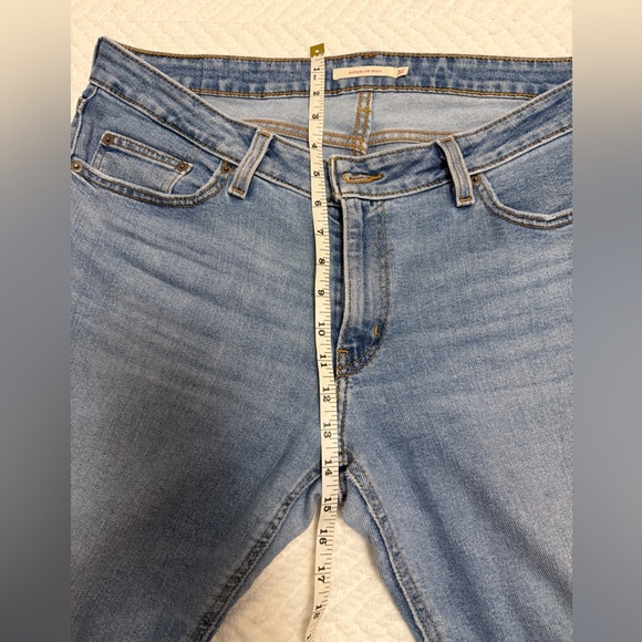 Levi’s Women’s Low Rise Bootcut Jeans Light Wash Size 32 - Picture 8 of 11